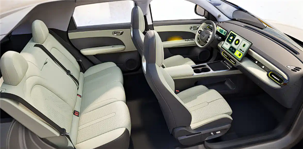 on9star：6.88万起售 全新奇瑞QQ3首发：精致小车挑战吉利星愿